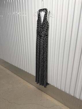 White House Black Market Black & Ecru Geometric Halter Knit Maxi Dress Size 00